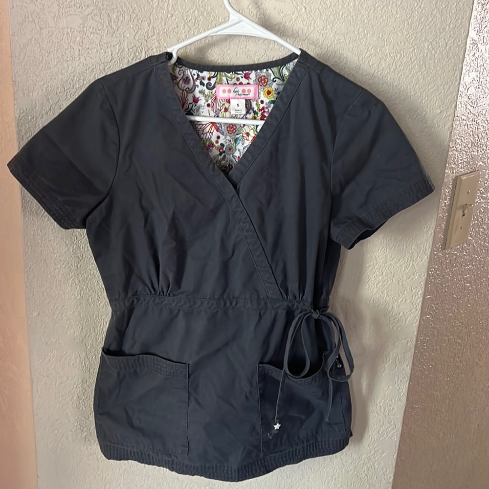 Koi small scrub top